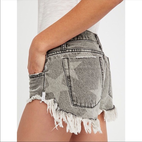 one teaspoon star shorts